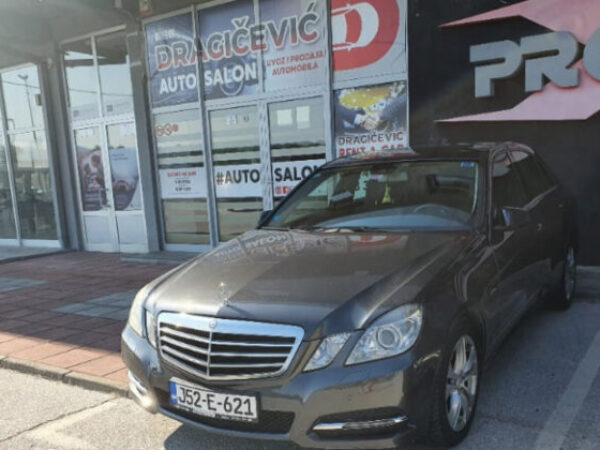 Da li ste vidjeli ovo vozilo: Vlasnik ukradenog Mercedesa nudi novčanu nagradu