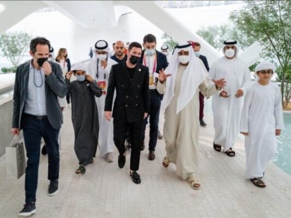 Argentinska zvijezda Lionel Messi obilazi sajam Expo 2020 Dubai