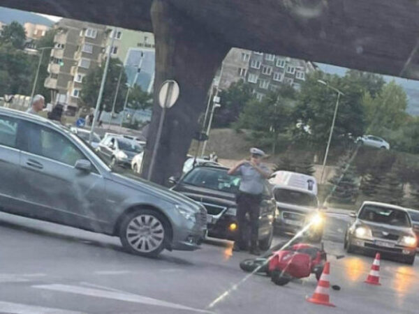 Nesreća na ulazu u Zenicu: Automobilom udarila motociklistu