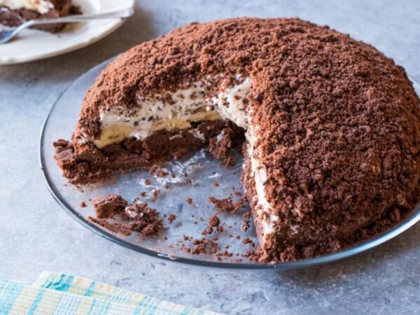 Recept: Torta od čokolade, banane i šlaga