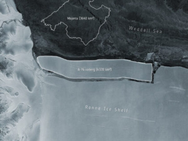 This handout image released by The European Space Agency (ESA) on May 20, 2021, shows a view captured by the Copernicus Sentinel-1 mission of the A-76 iceberg off the Ronne Ice Shelf, in the Weddell Sea, Antarctica taken on March 9, 2021 - combined with a graphic of the Spanish island of Majorca for scale. - An iceberg the size of the island of Majorca has broken off from the Ronne ice pack in Antarctica, making it the largest iceberg in existence, according to images from a European Copernicus satellite, the European Space Agency said on May 20, 2021. (Photo by Handout / EUROPEAN SPACE AGENCY / AFP) / RESTRICTED TO EDITORIAL USE - MANDATORY CREDIT "AFP PHOTO /EUROPEAN SPACE AGENCY " - NO MARKETING - NO ADVERTISING CAMPAIGNS - DISTRIBUTED AS A SERVICE TO CLIENTS