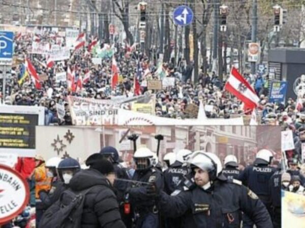 U Beču hiljade građana na protestu protiv korona mjera