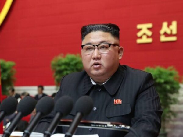 Kim upozorava na napetu situaciju zbog nestašice hrane i pandemijskog lockdowna
