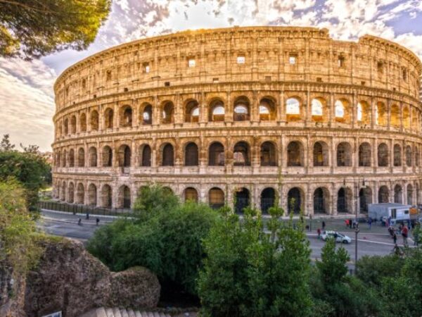 "Svi putevi vode u Rim": Pogledajte Rim u vrijeme pandemije (VIDEO)