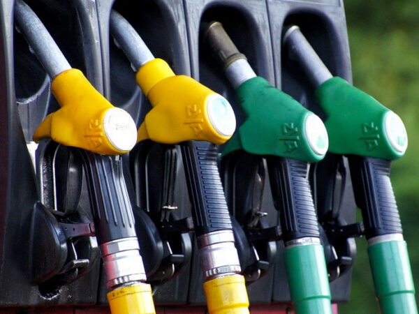 Pad cijena goriva na benzinskim pumpama