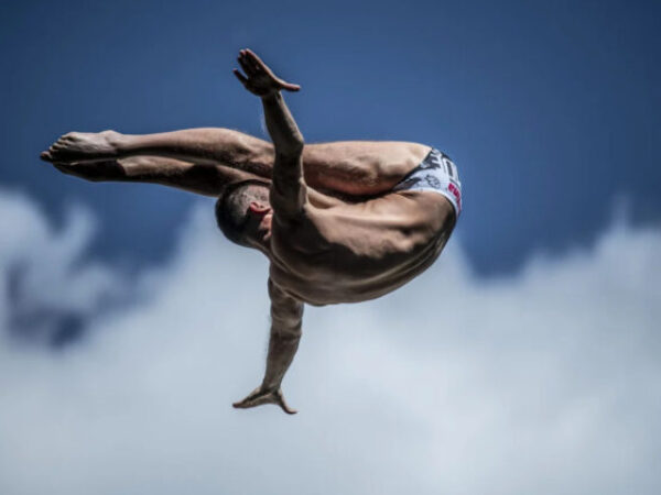 Danas dvije serije Red Bull Cliff Diving skokova s platforme u Mostaru