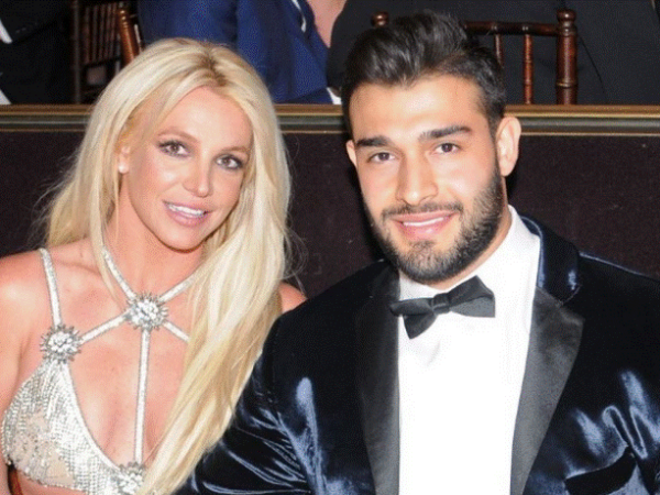 Britney Spears stala je pred oltar sa svojim zaručnikom Samom Asgharijem
