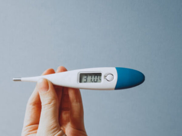 Ljekar o “bapskim lijekovima”: Da li sirće zaista spušta temperaturu?
