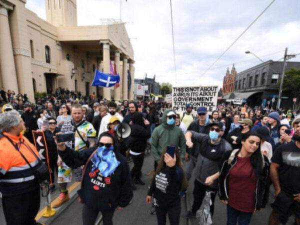 Masovni protesti Australiji protiv karantina i epidemioloških mjera