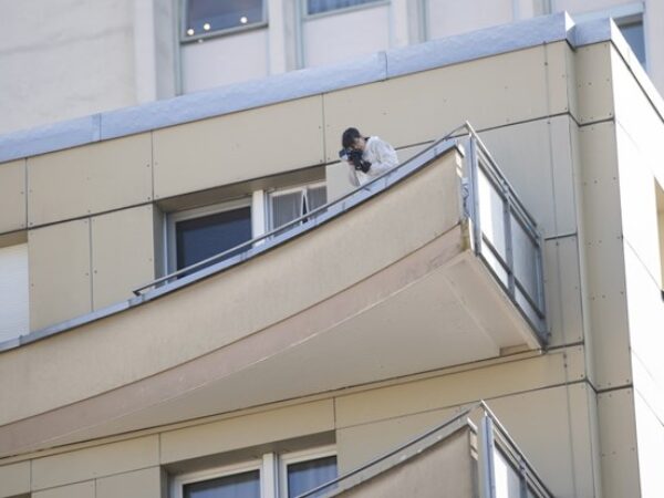 Peteročlana porodica u Švicarskoj skočila sa zgrade kad im je policija došla pred stan