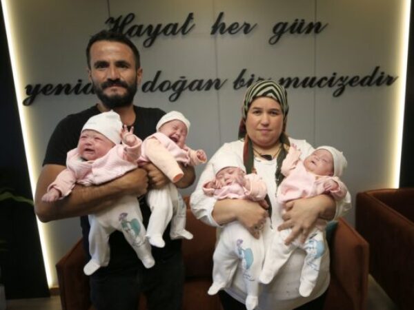 Antalija: Majka Ayse rodila zdrave četvorke iako je u trudnoći bolovala COVID