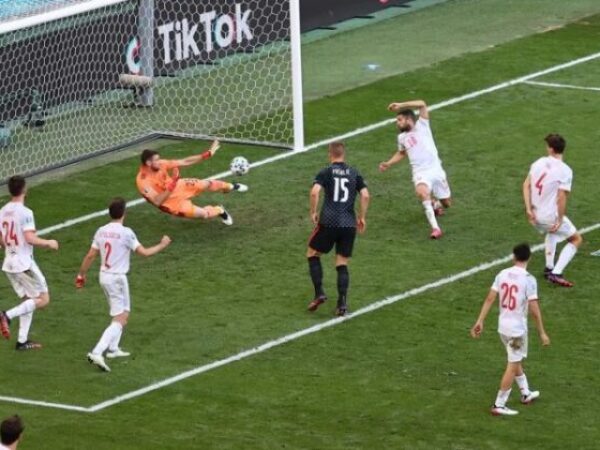 Španjolska u dramatičnoj utakmici pobijedila Hrvatsku