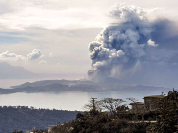 Filipini: Počela evakuacija hiljada ljudi zbog aktivnosti vulkana Taal