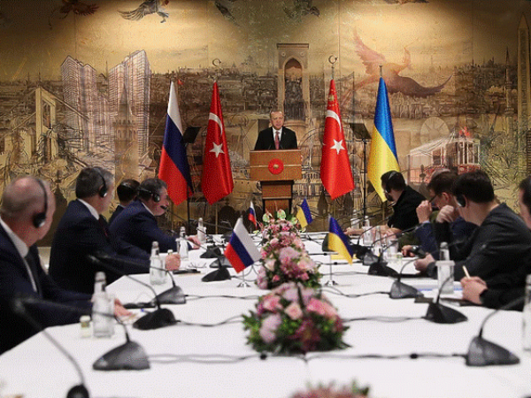 Počeli pregovori u Istanbulu: Erdogan delegacijama održao govor