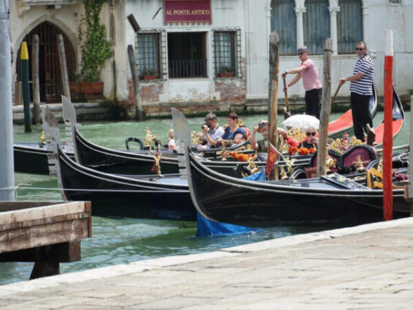 Venecija blista: Turisti stižu, a mjere gotovo u potpunosti ukinute