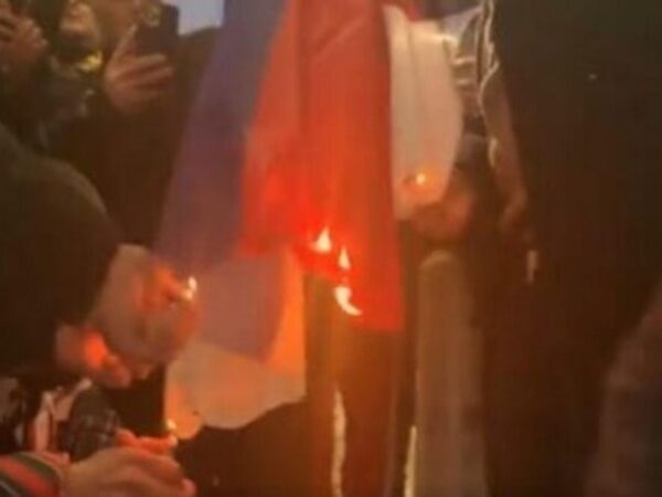 Šta se dešava u Albaniji: Pale se srbijanske zastave