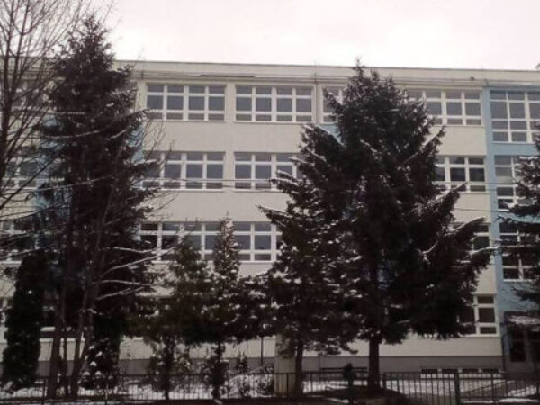 Roditelji nezadovoljni zbog uslova u školi na Skenderiji, za sutra najavili proteste