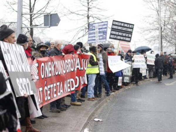 Važna informacija: Zbog održavanja protesta večeras izmjena režima saobraćaja kod zgrade OHR-a