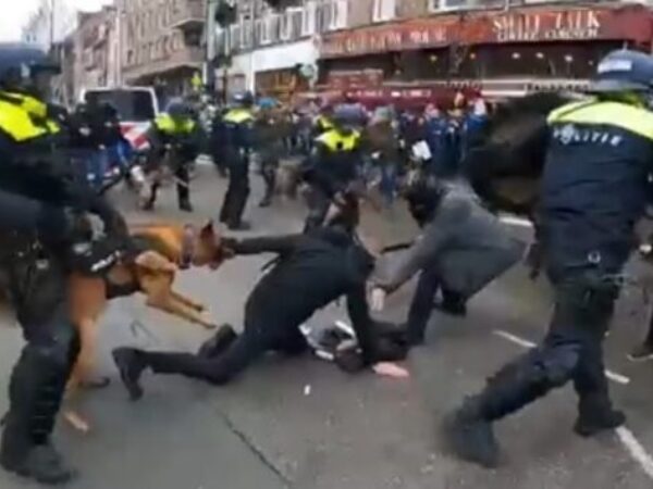 Nizozemska policija pendrecima i psima brutalno razbila proteste protiv lockdowna
