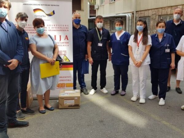 Njemačka humanitarna organizacija ASB donirala tri CTG aparata Općoj bolnici