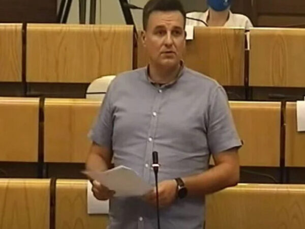 Lapsus u Federalnom parlamentu: Delegat Aner Žuljević tražio podatke o vakcinaciji "Rajfajzenom"