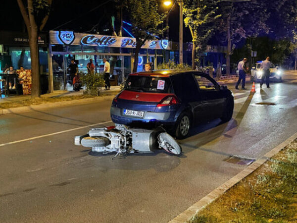 Saobraćajna nesreća u Zenici, motociklista povrijeđen