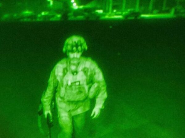 Čekao do zadnje sekunde: Ovo je zadnji vojnik koji je otišao iz Afganistana, točno u 23:59h