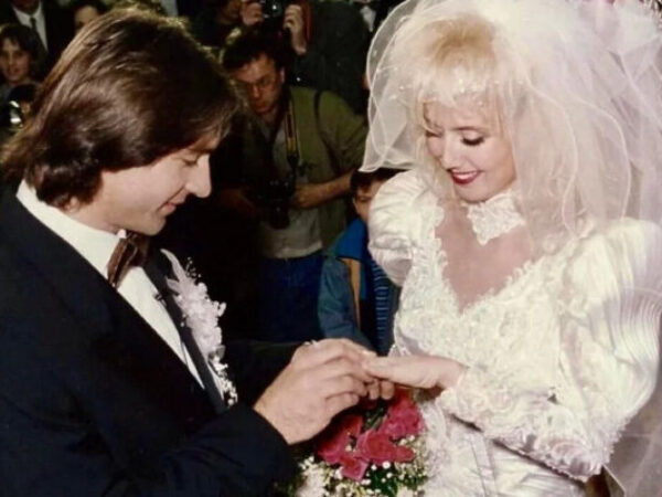 Lepa Brena i Boba Živojinović slave 30. godišnjicu braka, pogledajte kako je izgledalo vjenčanje