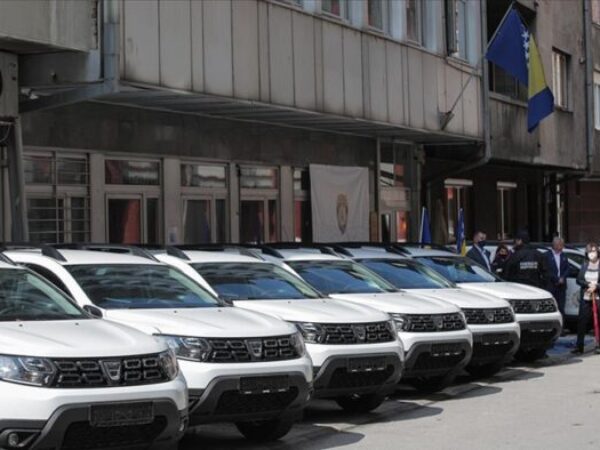 Evropska unija donirala 14 vozila agencijama za kontrolu sigurnosti hrane