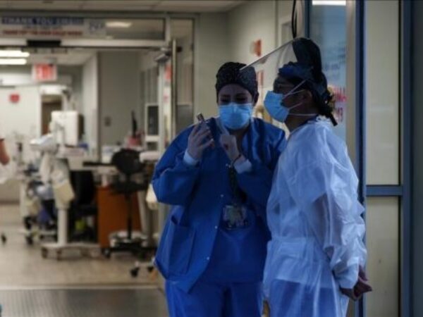 Uprava bolnice u Bostonu otpustila blizu 200 nevakcinisanih radnika