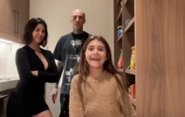 Kourtney Kardashian sa Travisom i kćerkom snimila TikTok video